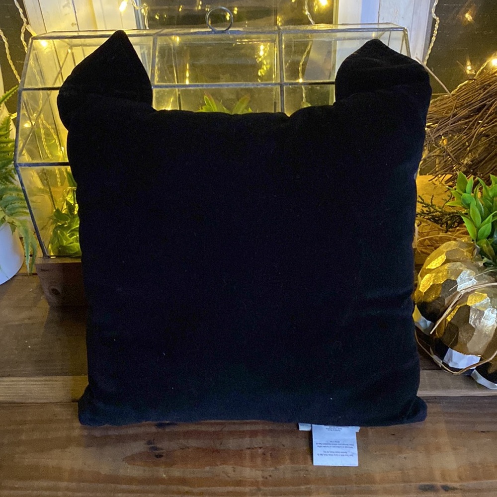 Pottery Barn Magic Cat Throw Pillow Retired & Rare 2015 Halloween Collection🐈‍⬛ - Picture 9 of 16